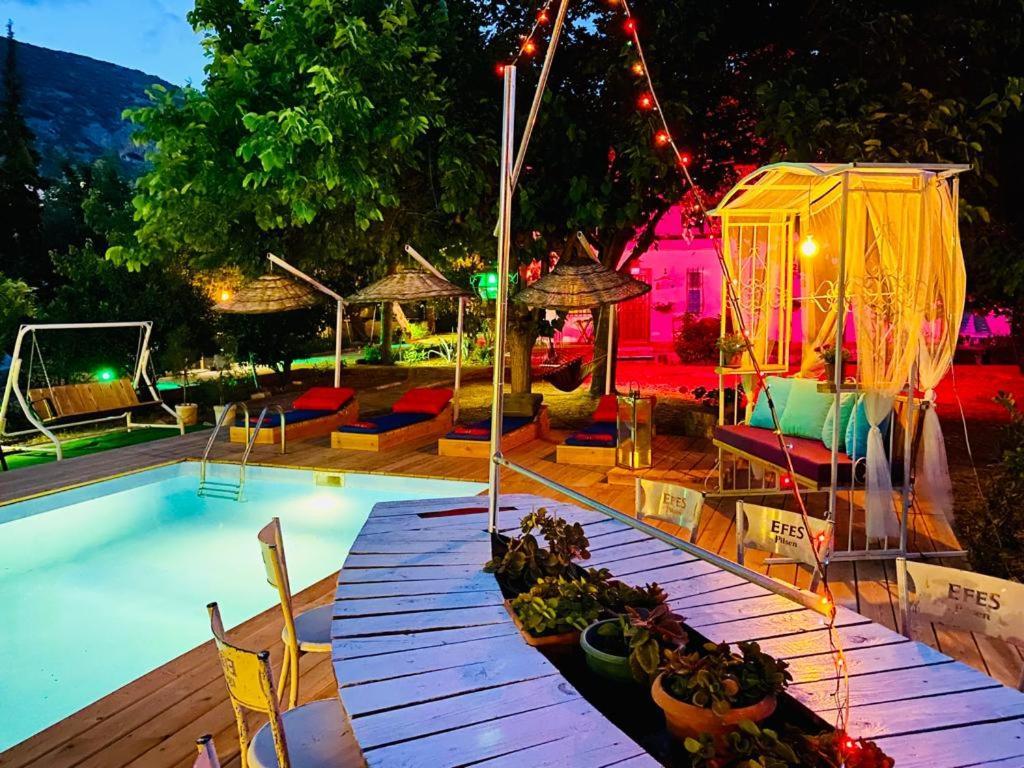 Mursel Garden Hotel Kusadasi Bagian luar foto