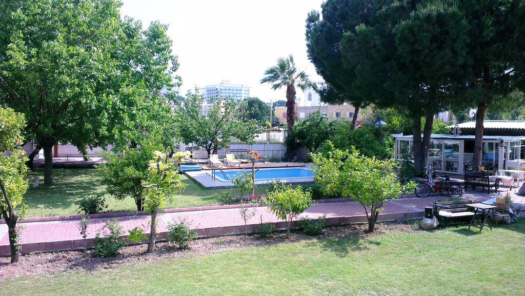 Mursel Garden Hotel Kusadasi Bagian luar foto