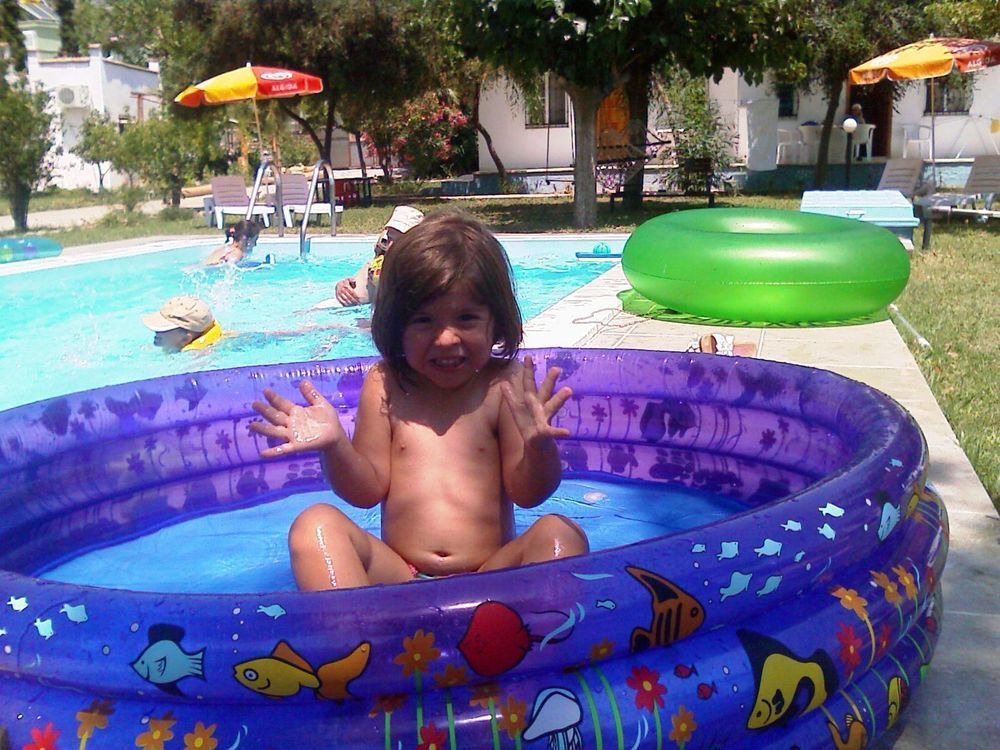 Mursel Garden Hotel Kusadasi Bagian luar foto