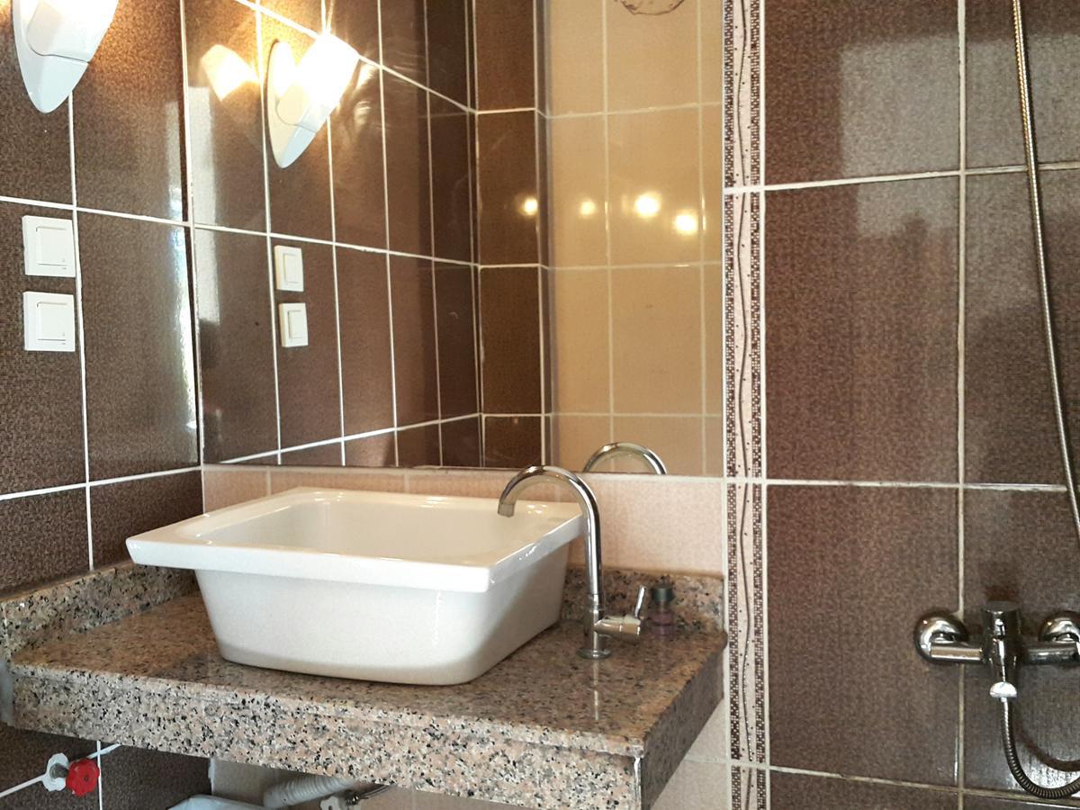 Mursel Garden Hotel Kusadasi Bagian luar foto