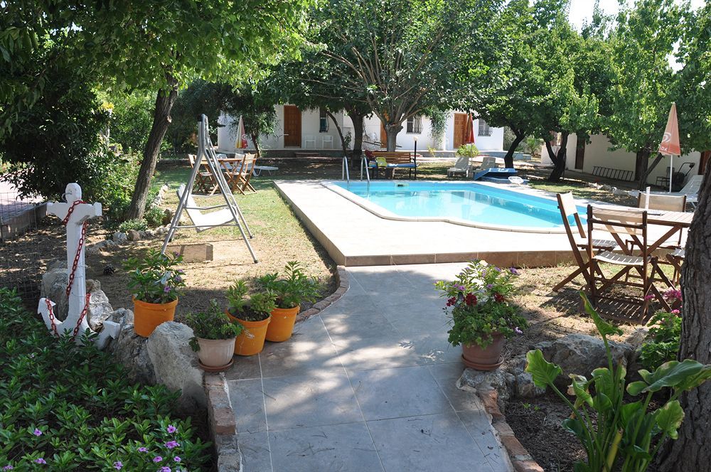 Mursel Garden Hotel Kusadasi Bagian luar foto